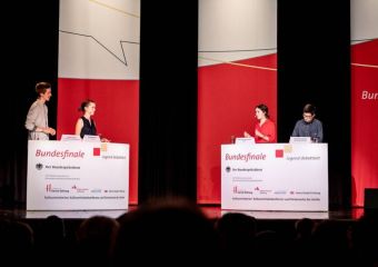 Emma in der Finaldebatte mit Moritz, Anabel, Clemente