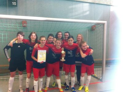 Fußball-Mädchen sind Hallenmeister!