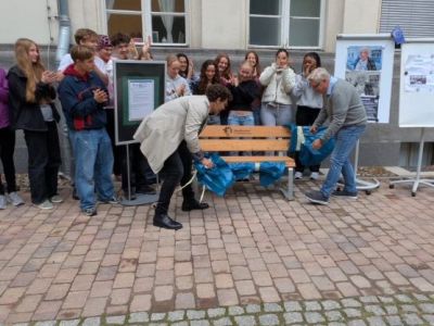 Unsere „Bank gegen Ausgrenzung“